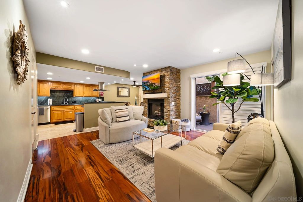 Photo of 886 Felspar St, San Diego, CA 92109 (MLS # 260001987)