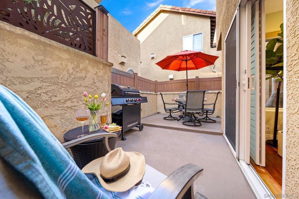 Photo of 886 Felspar St, San Diego, CA 92109 (MLS # 260001987)