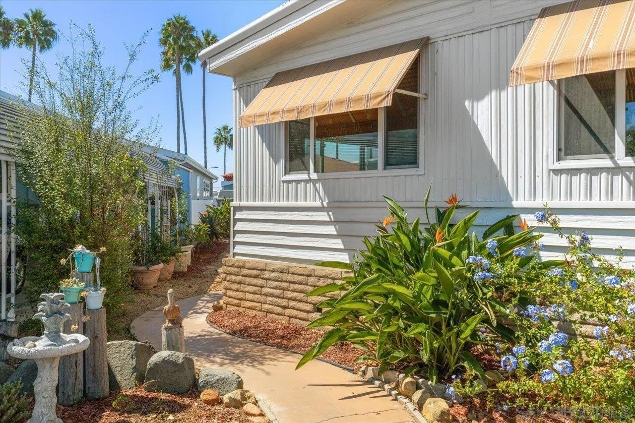 7127 Santa Barbara