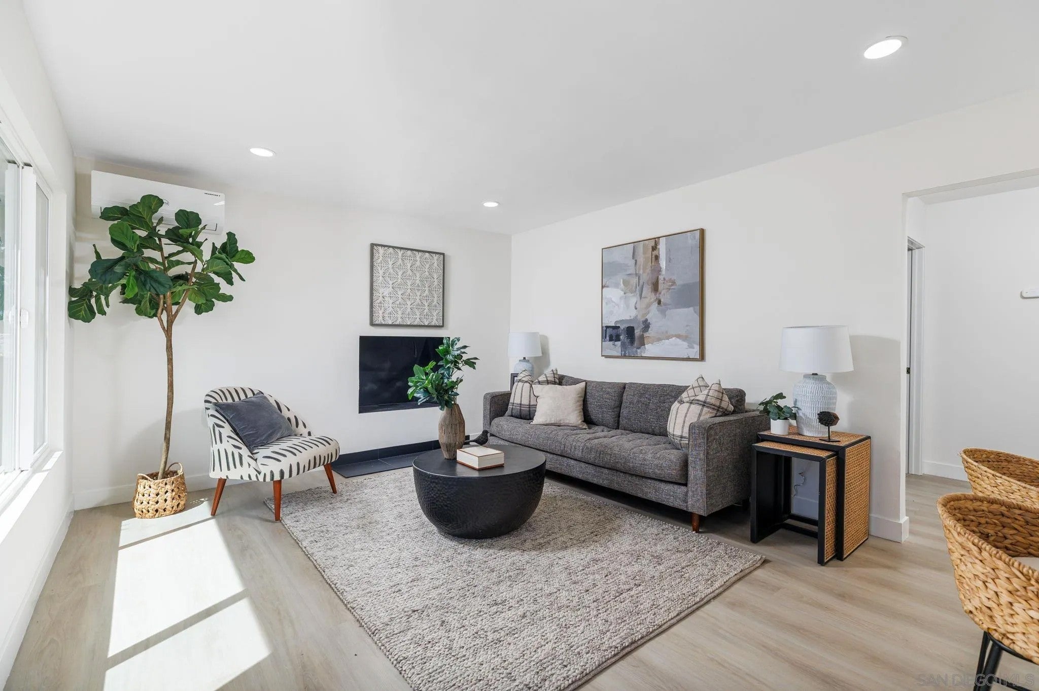 866 Merlin  Dr