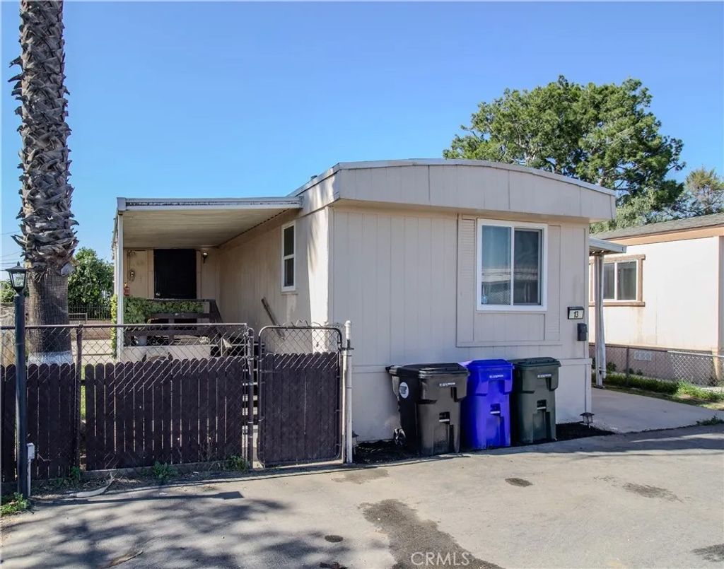 Photo of 10701 Cedar Ave #13, Bloomington, CA 92316 (MLS # IG26051254)