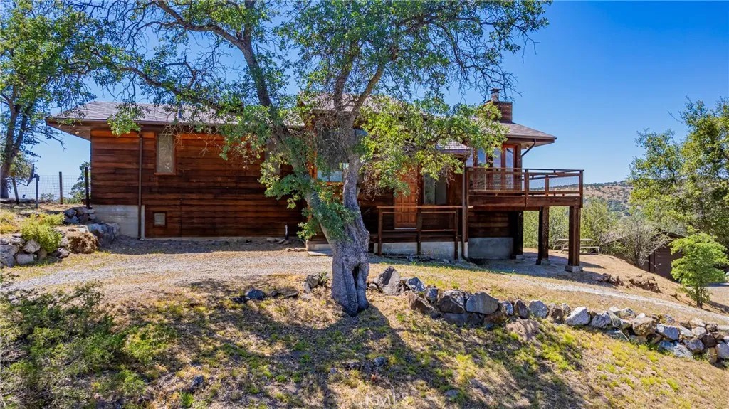 32774 Road 400