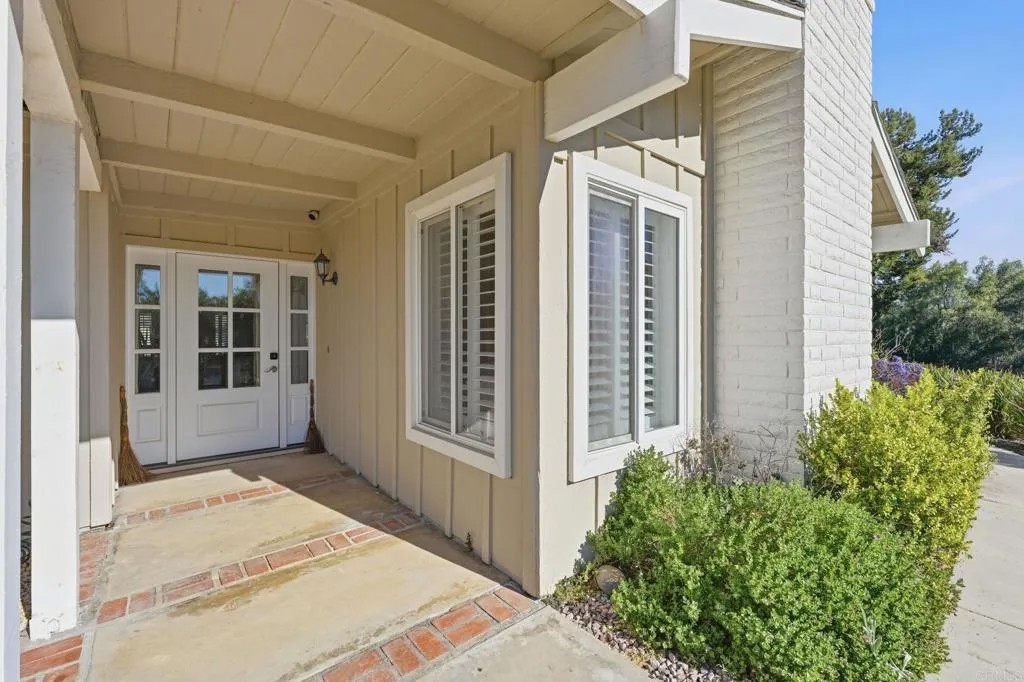 929 Pepper Tree Lane