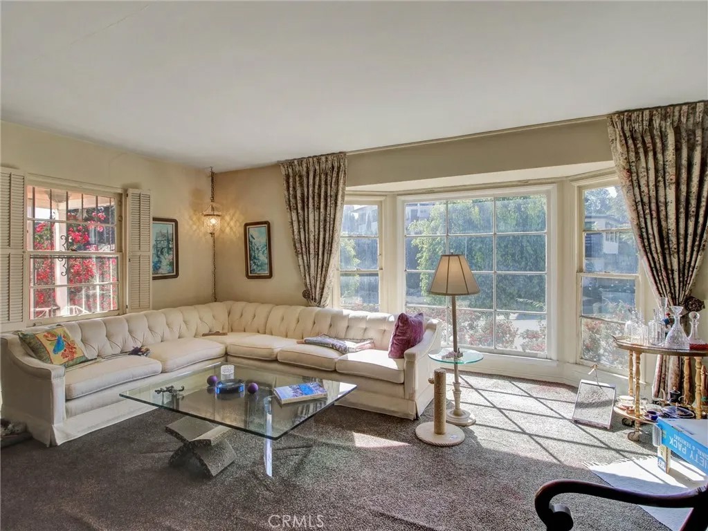 4637 Presidio Drive