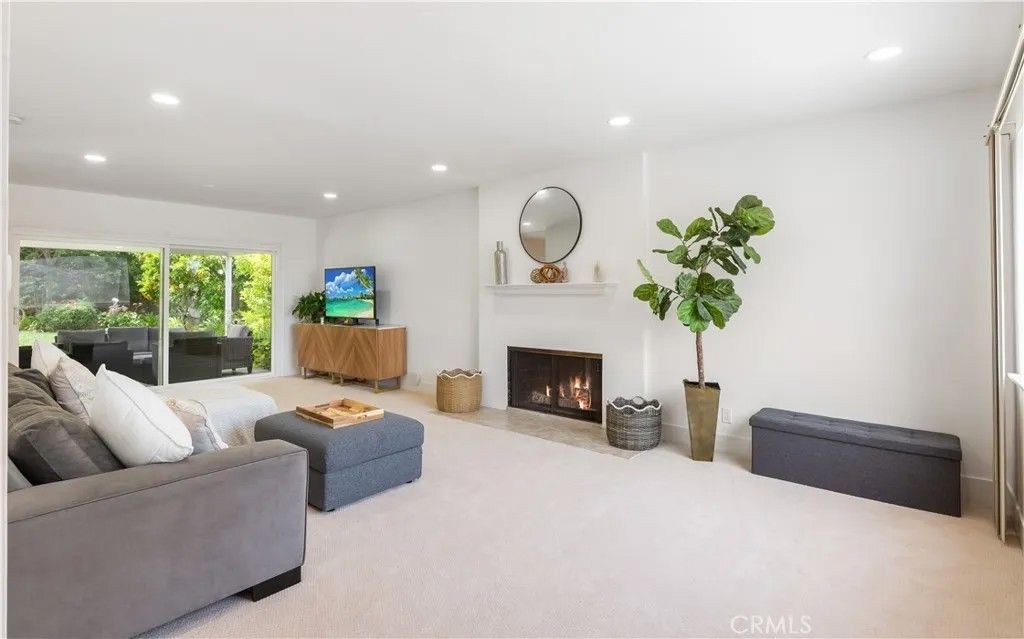 Photo of 27655 Avenida Del Mesa, Rancho Palos Verdes, CA 90275 (MLS # SB26080684)