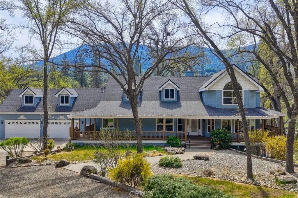 Photo of 46580 Vista Del Rio Dr, Oakhurst, CA 93644 (MLS # FR26071176)