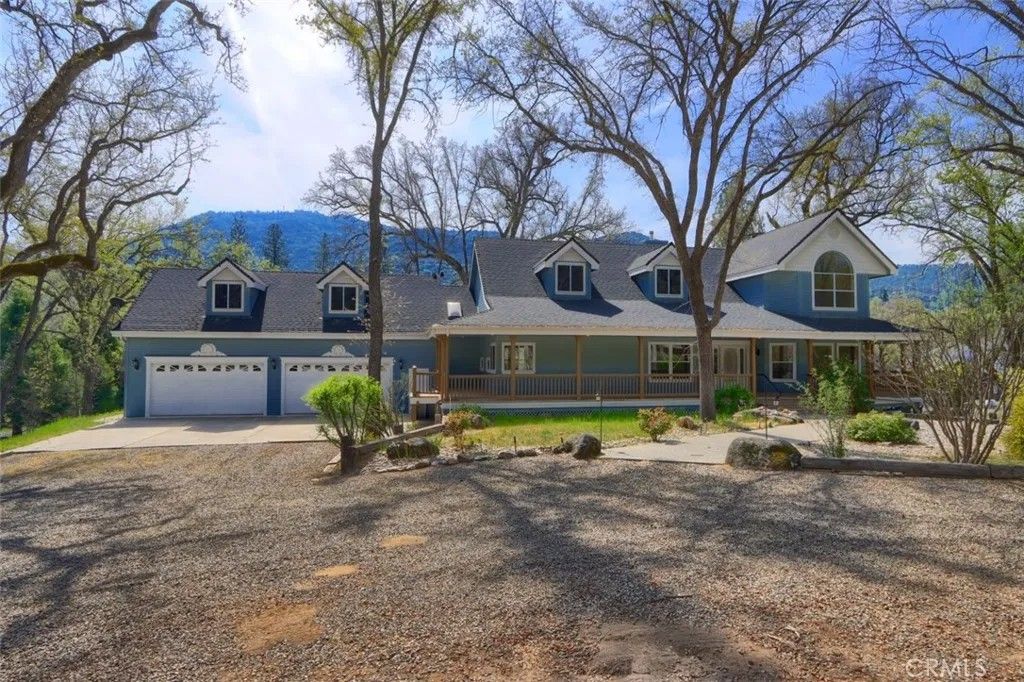 Photo of 46580 Vista Del Rio Dr, Oakhurst, CA 93644 (MLS # FR26071176)