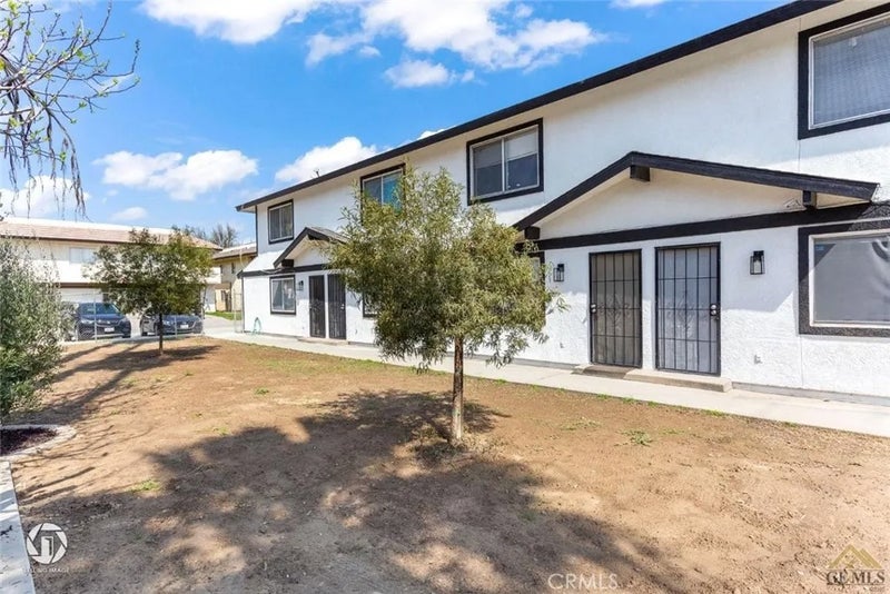 900 Pacheco
