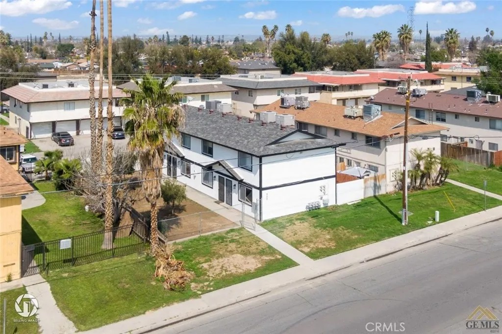 900 Pacheco
