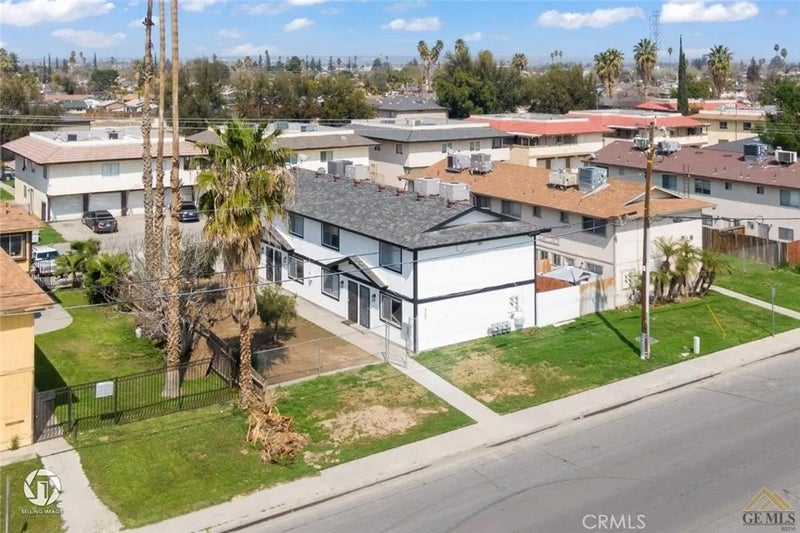 900 Pacheco