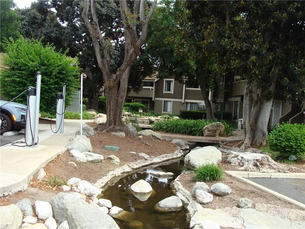 194 Streamwood