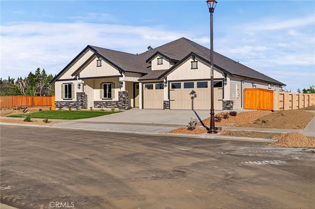 2749 Waterloo Circle