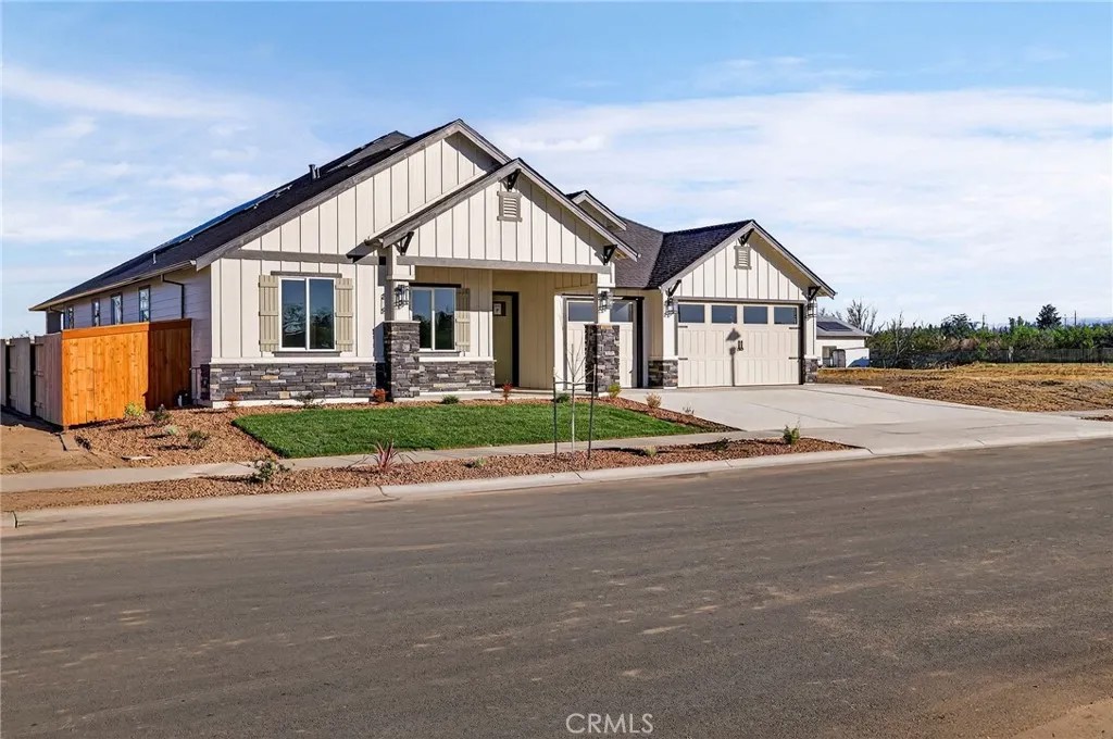 2749 Waterloo Circle