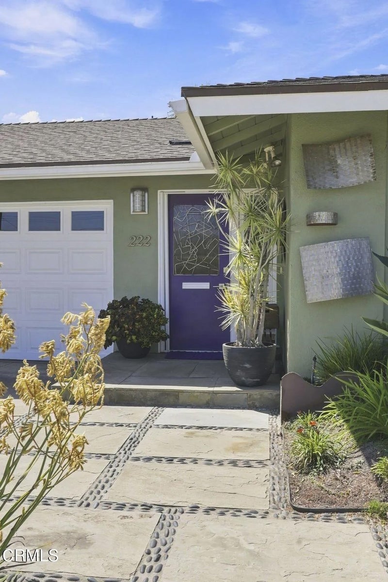 222 E Garden Green