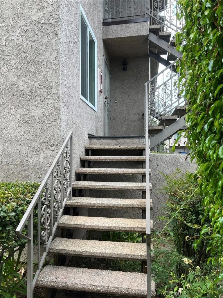 5484 Dobbs Street 130