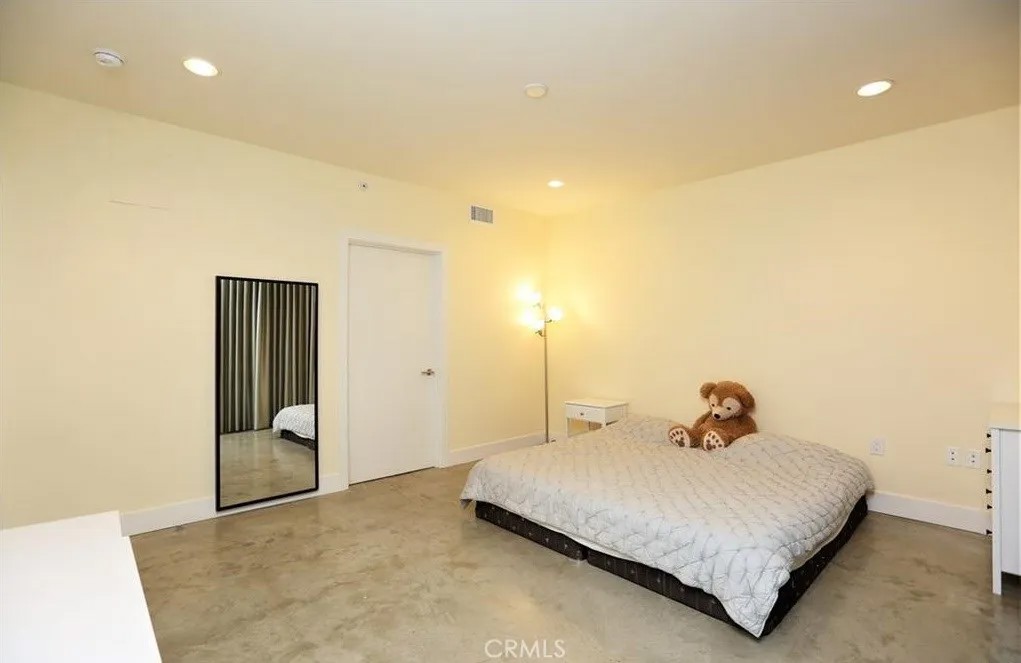 133 S Los Robles Avenue 308