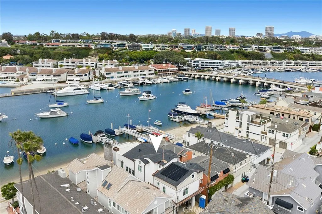 1105 N Bay Front