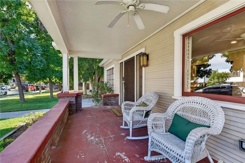 119 S Adams