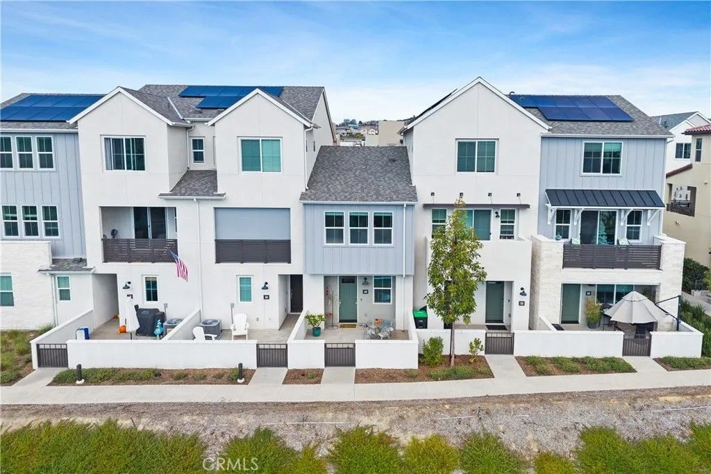 Photo of 40 Mountaineer Drive, Rancho Mission Viejo, CA 92694 (MLS # PW25265557)