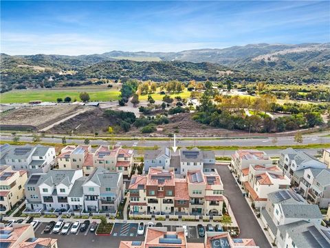 Tiny photo for 40 Mountaineer Drive, Rancho Mission Viejo, CA 92694 (MLS # PW25265557)