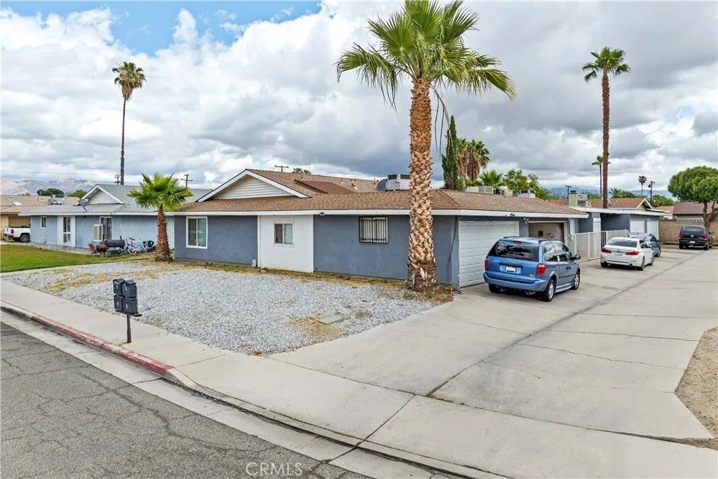 Photo of 962 Monarch St, Hemet, CA 92543 (MLS # SW26090634)