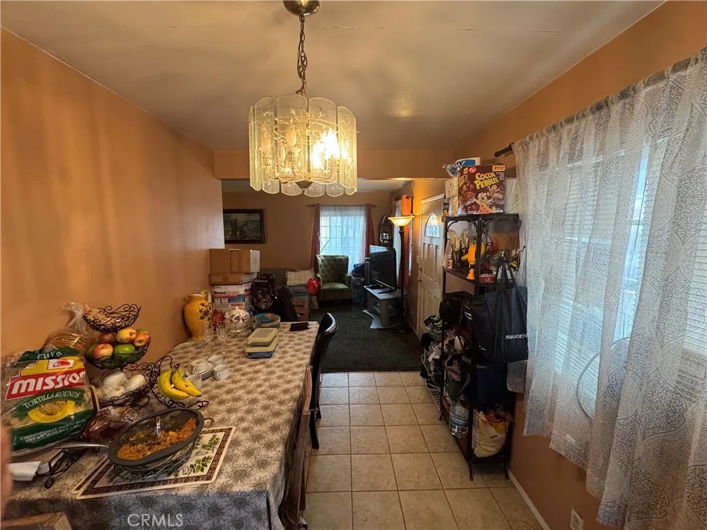 658 Oakford
