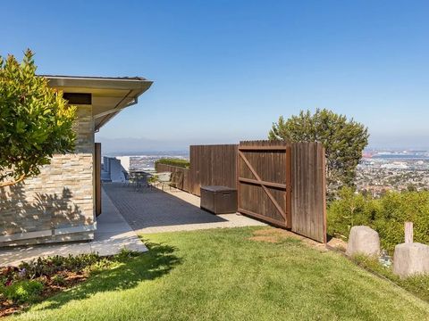 Tiny photo for 43 Avenida Corona, Rancho Palos Verdes, CA 90275 (MLS # PV25235652)
