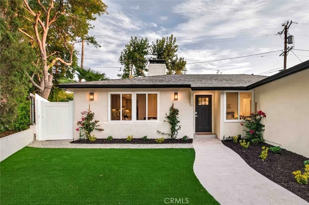 6432 Creemore Lane