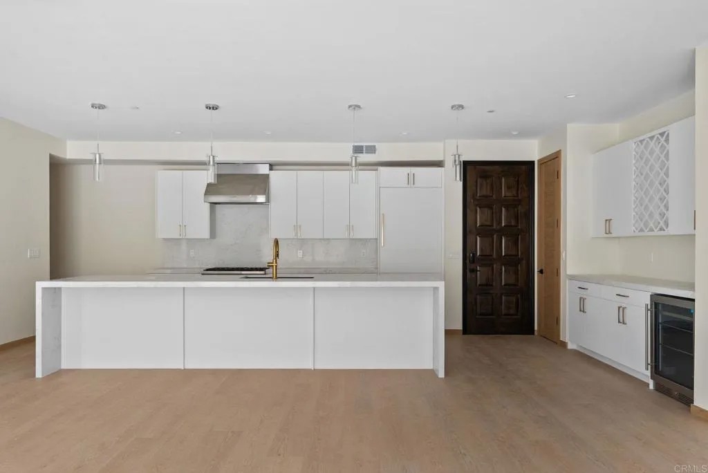 2670 Roosevelt Street