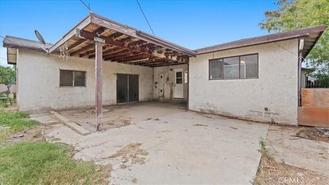 Tiny photo for 19008 Grove Place, Bloomington, CA 92316 (MLS # CV26097304)