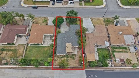 Tiny photo for 19008 Grove Place, Bloomington, CA 92316 (MLS # CV26097304)