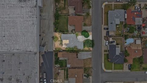Tiny photo for 19008 Grove Place, Bloomington, CA 92316 (MLS # CV26097304)
