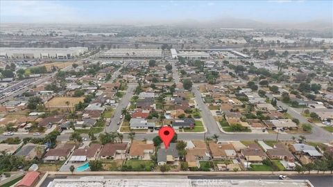 Tiny photo for 19008 Grove Place, Bloomington, CA 92316 (MLS # CV26097304)