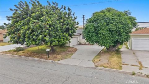 Tiny photo for 19008 Grove Place, Bloomington, CA 92316 (MLS # CV26097304)