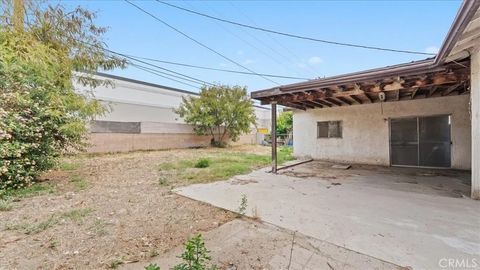 Tiny photo for 19008 Grove Place, Bloomington, CA 92316 (MLS # CV26097304)