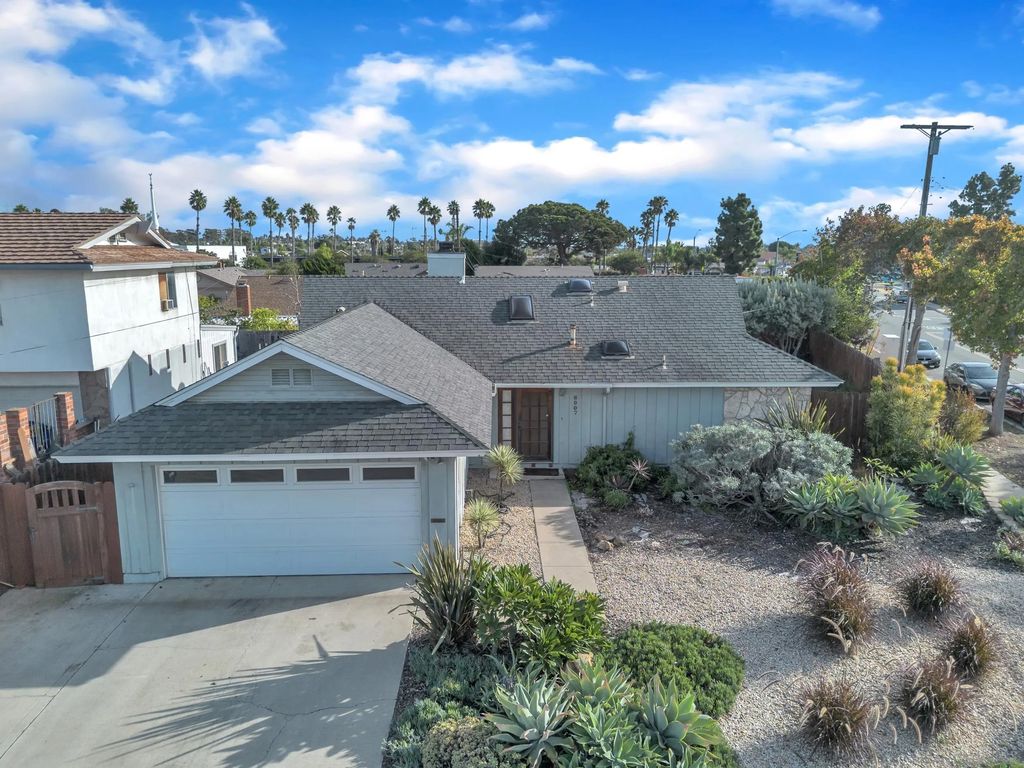 Photo of 6907 Bettyhill Dr, San Diego, CA 92117 (MLS # 250044632)