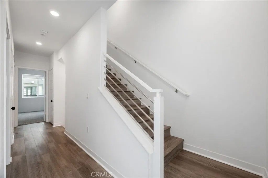 Photo of 279 Dockside Lane, San Pedro, CA 90731 (MLS # SB25275854)