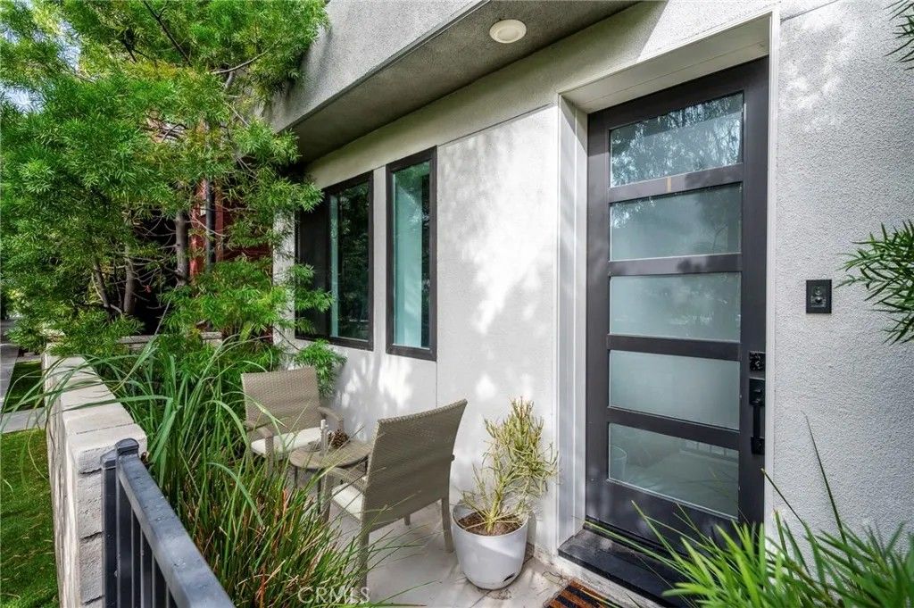 Photo of 279 Dockside Lane, San Pedro, CA 90731 (MLS # SB25275854)