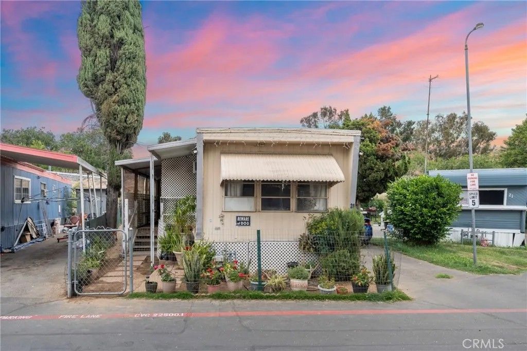 Photo of 2640 W Rialto Ave #20, San Bernardino, CA 92410 (MLS # SW25245418)