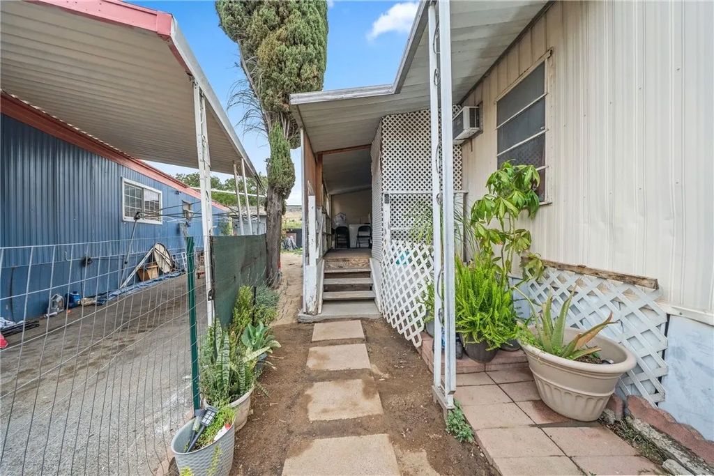 Photo of 2640 W Rialto Ave #20, San Bernardino, CA 92410 (MLS # SW25245418)