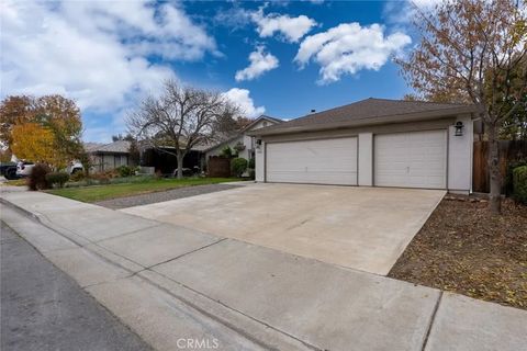 Tiny photo for 744 Bluff Dr, Los Banos, CA 93635 (MLS # MC25275173)