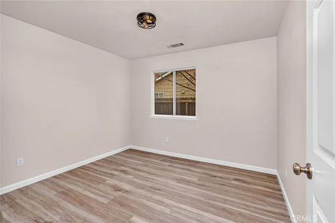 Tiny photo for 744 Bluff Dr, Los Banos, CA 93635 (MLS # MC25275173)