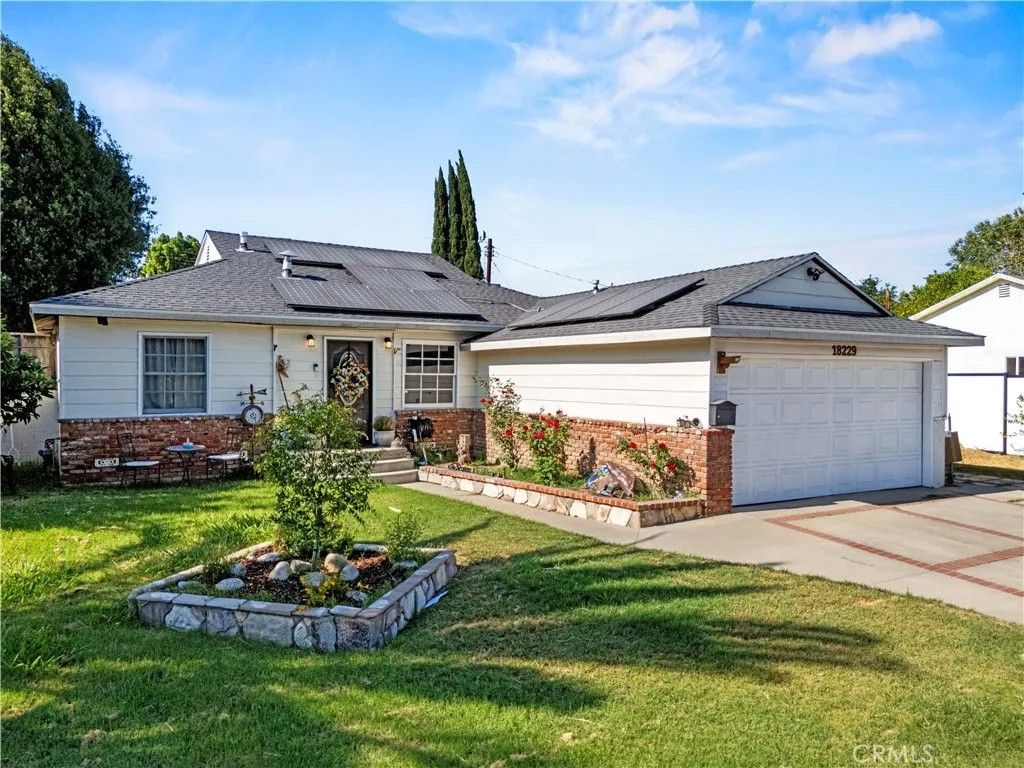 Photo of 18229 Strathern Street, Reseda, CA 91335 (MLS # SR26063676)