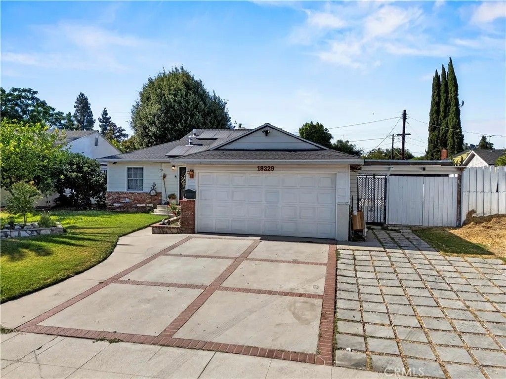 Photo of 18229 Strathern Street, Reseda, CA 91335 (MLS # SR26063676)