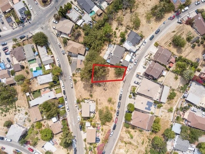 1128 N Bonnie Beach