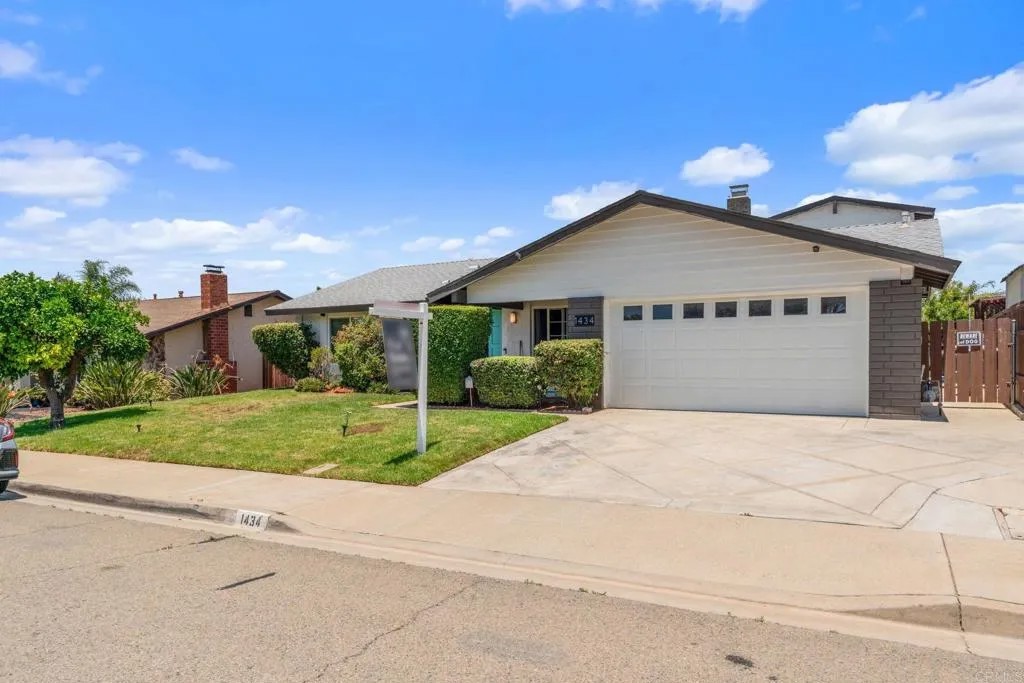 1434 Cottonwood Court