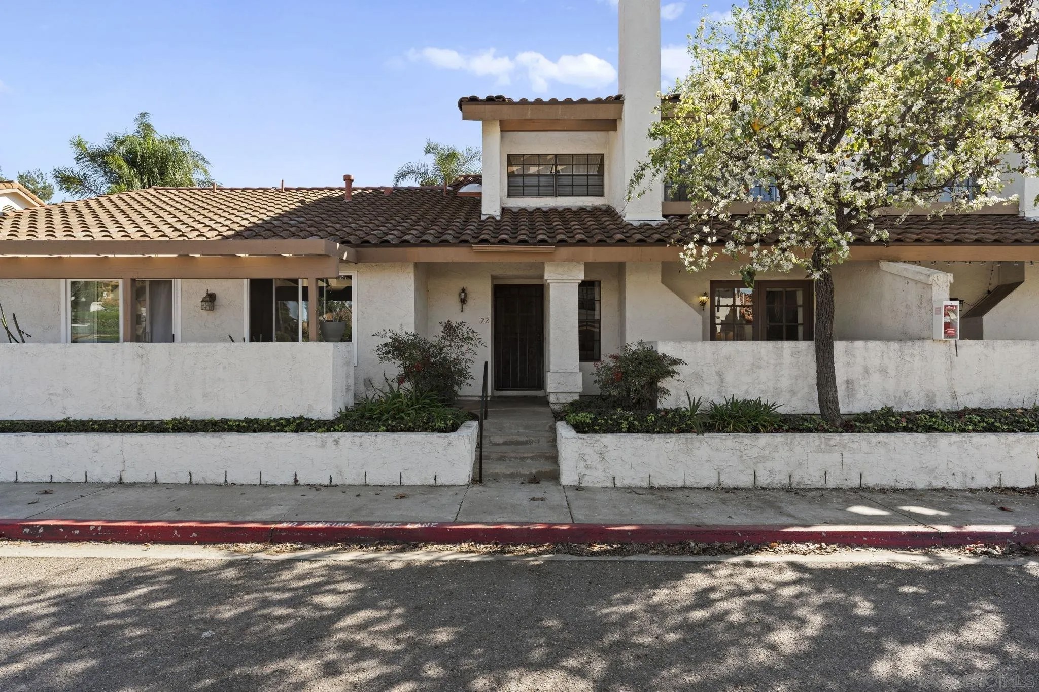 1651 S Juniper St 22