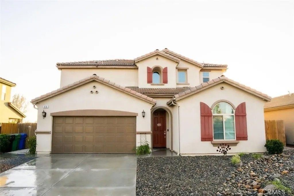 Photo of 470 Daphne Ln, Lemoore, CA 93245 (MLS # SC26089125)
