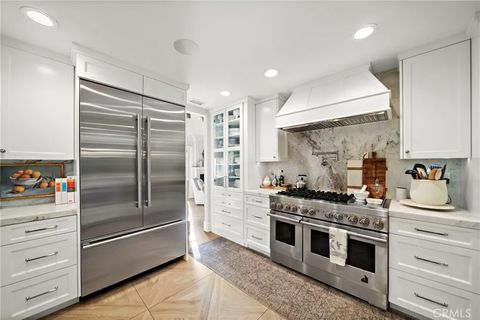 Tiny photo for 6 Blue Ridge, Irvine, CA 92620 (MLS # OC25235390)