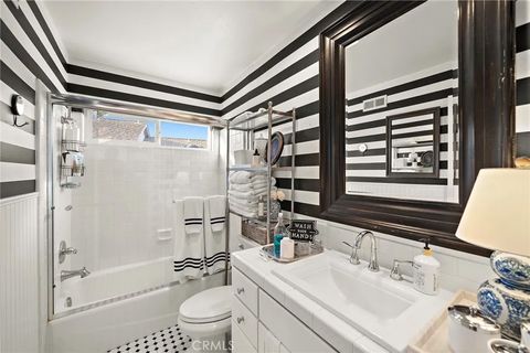 Tiny photo for 6 Blue Ridge, Irvine, CA 92620 (MLS # OC25235390)